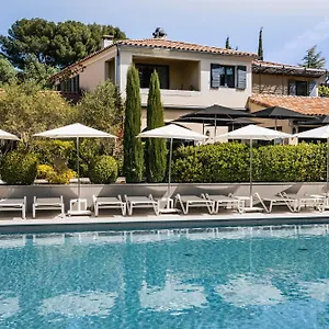 Hotell Du Cote Des Olivades Paradou