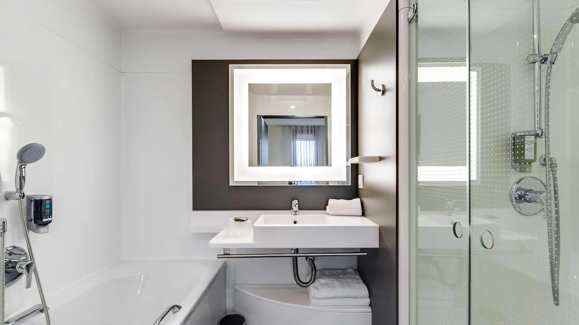 Hotel Novotel Suites Paris Montreuil Vincennes